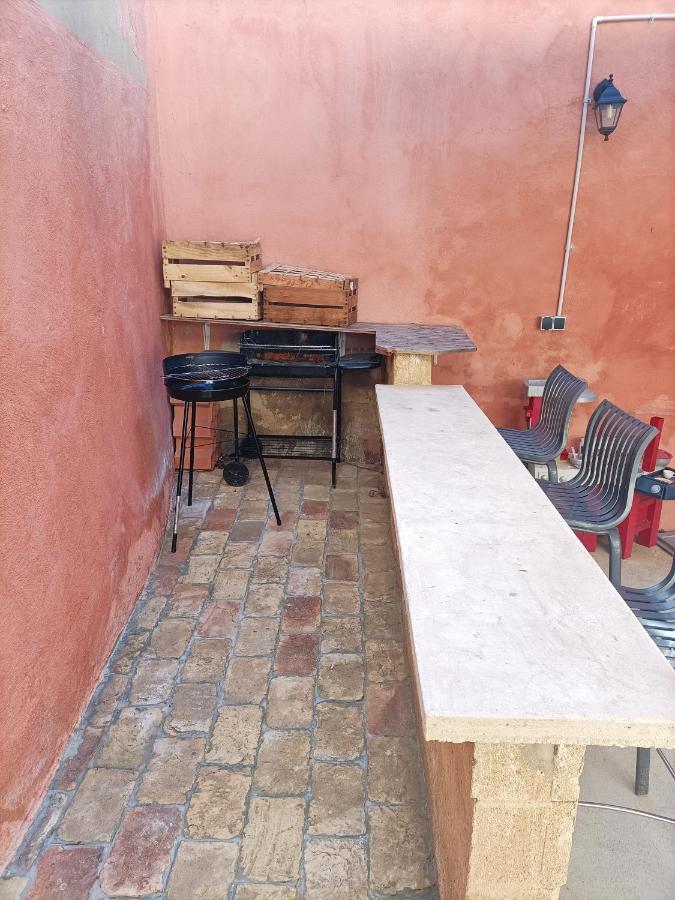 T2 Duplex "Chez Evelyne" Daire Remoulins Dış mekan fotoğraf