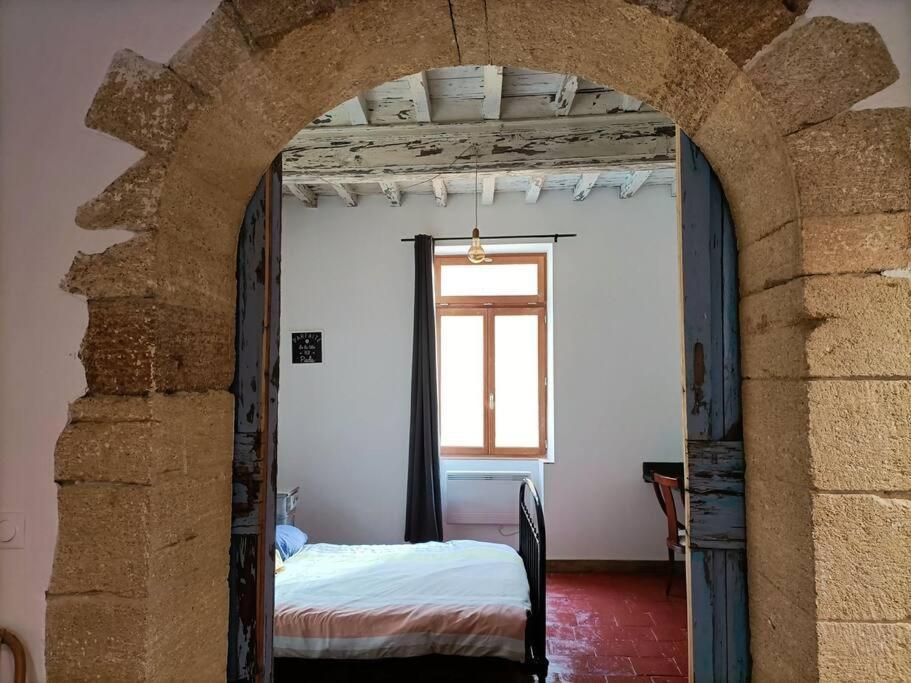 T2 Duplex "Chez Evelyne" Daire Remoulins Dış mekan fotoğraf