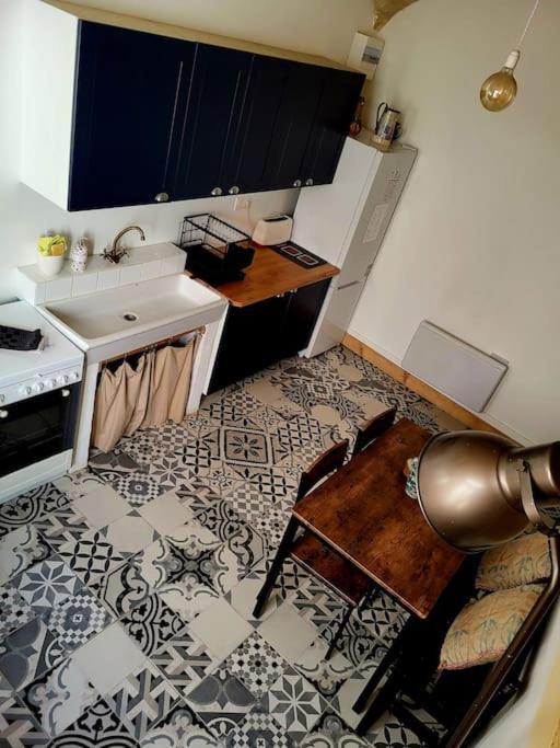 T2 Duplex "Chez Evelyne" Daire Remoulins Dış mekan fotoğraf