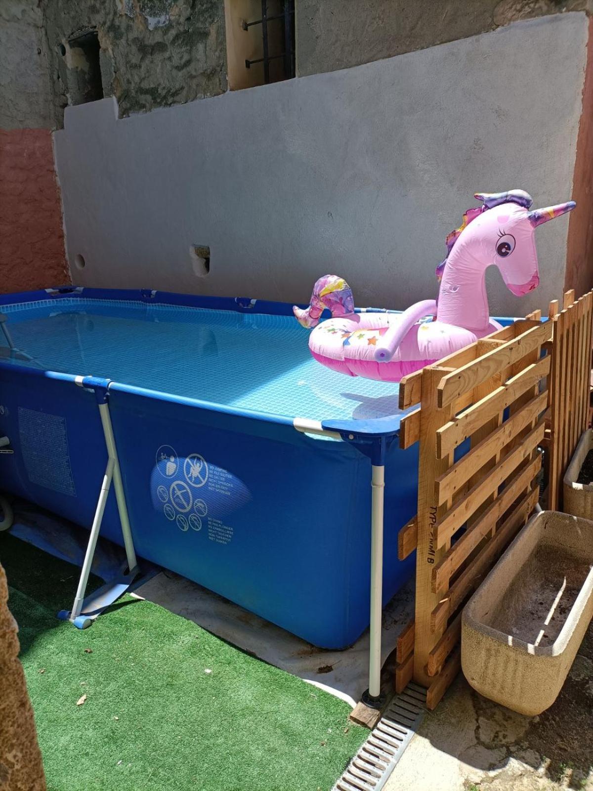 T2 Duplex "Chez Evelyne" Daire Remoulins Dış mekan fotoğraf
